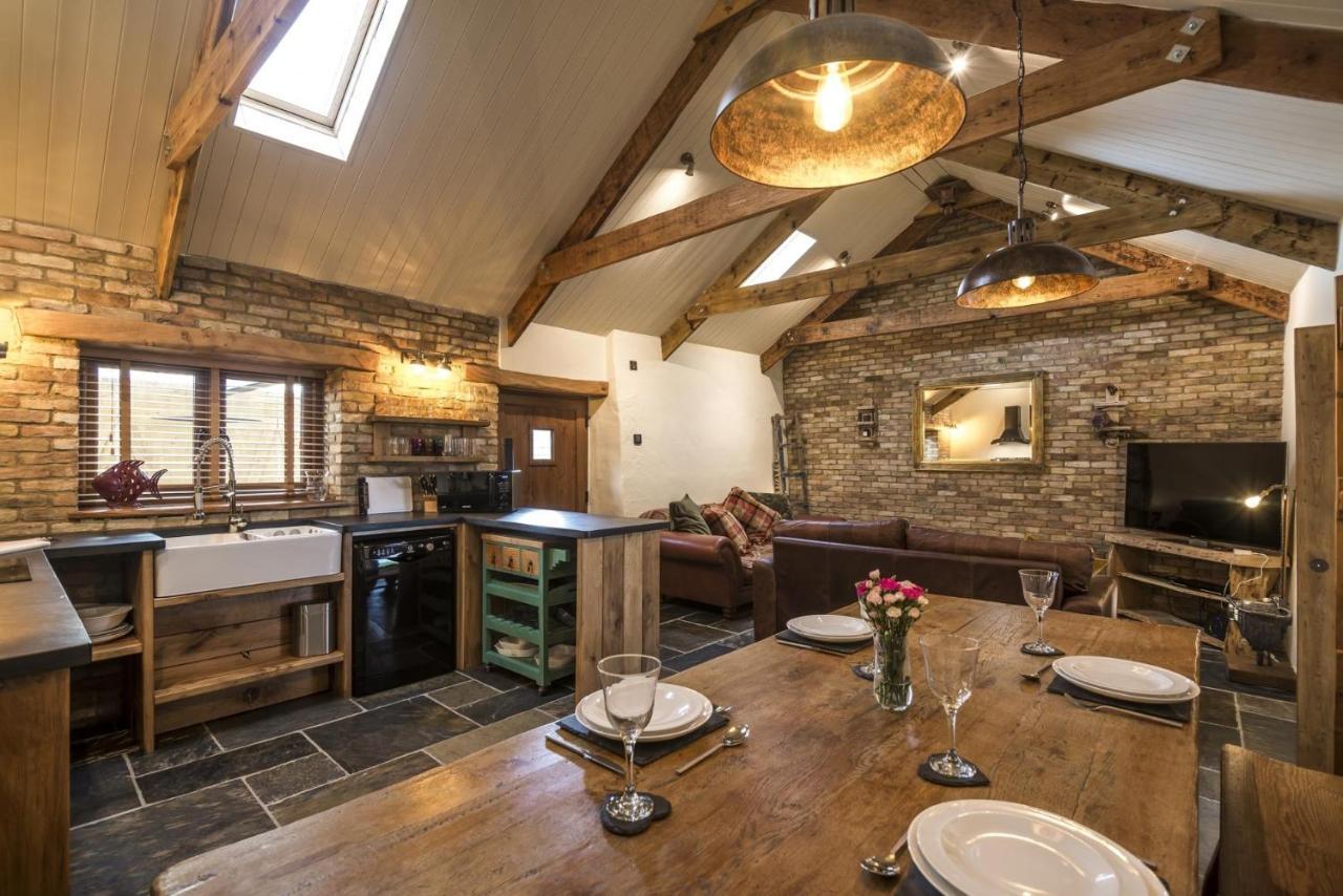 Lavender - Luxurious Barn Conversion - Blossom Farm Johnston Esterno foto