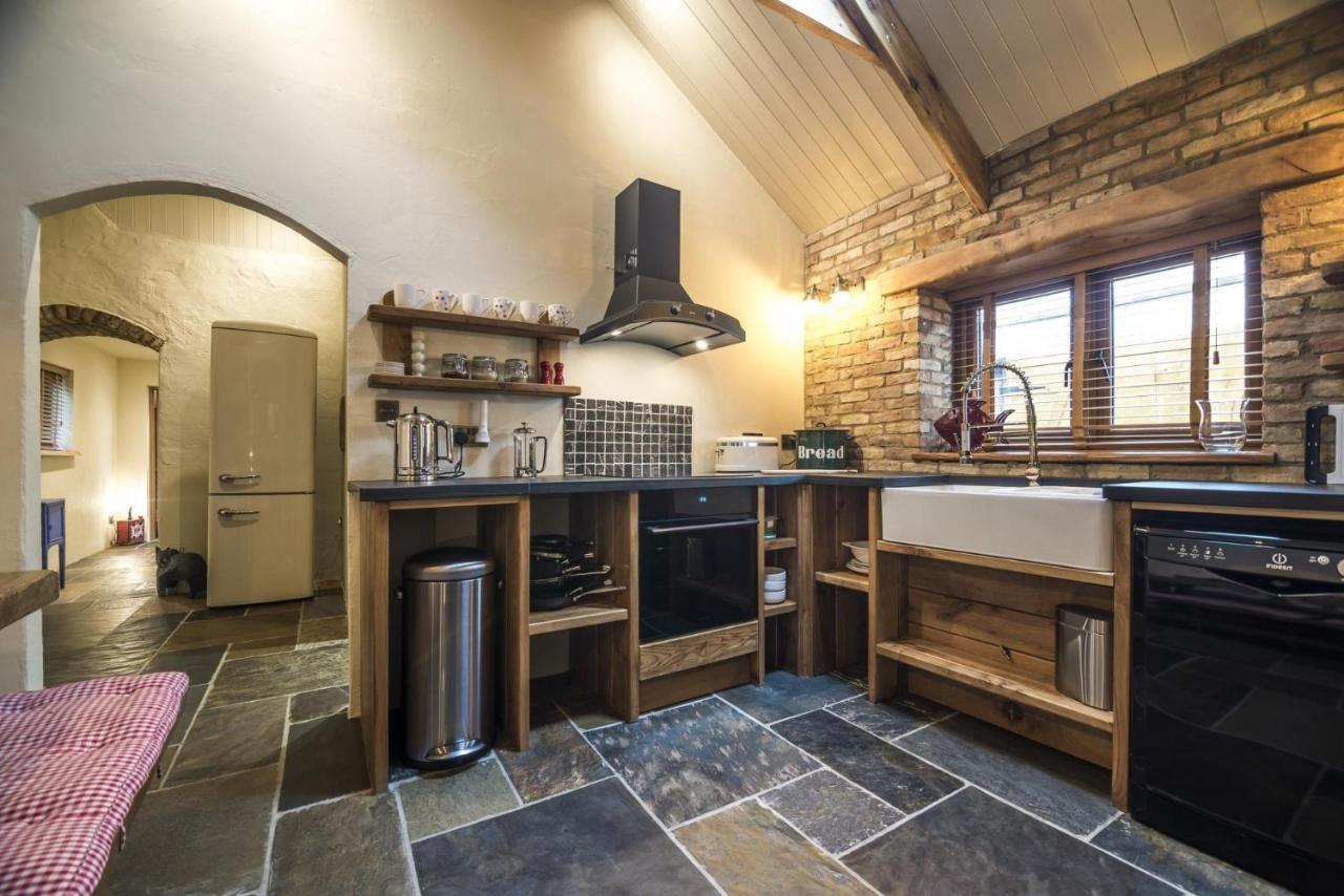 Lavender - Luxurious Barn Conversion - Blossom Farm Johnston Esterno foto